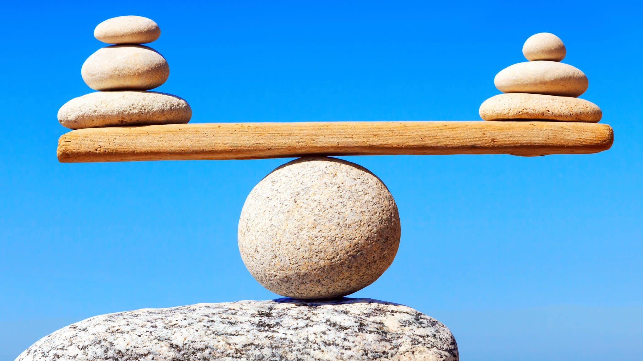 Гигачад на сцене, быдлокодер в опенспейсе